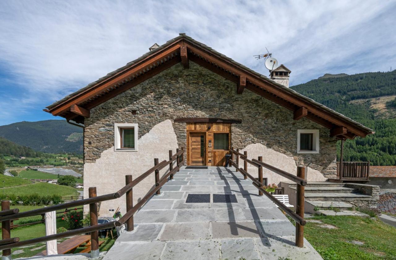 Maison Marcoz - Appartamenti Vacanze Этрубль Экстерьер фото
