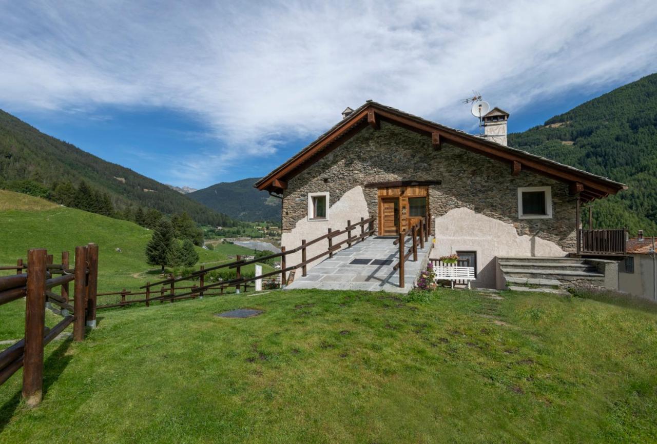 Maison Marcoz - Appartamenti Vacanze Этрубль Экстерьер фото